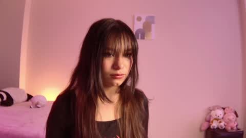 alisha_olsen_ online show from September 17, 3:43 pm