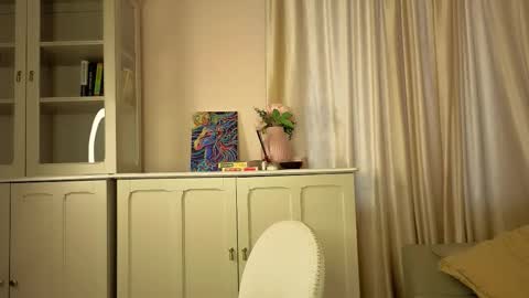 Alisia online show from February 11, 6:37 am