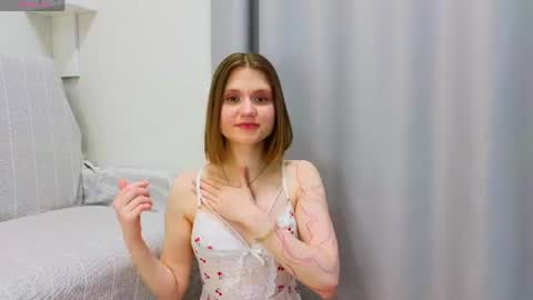 Alisia online show from June 11, 12:46 pm