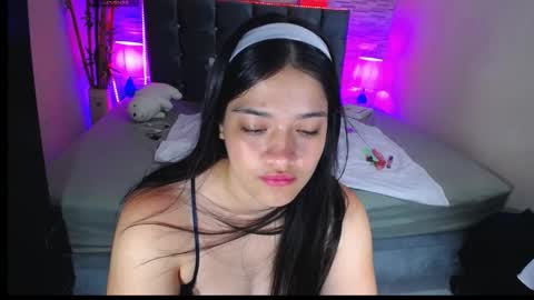 Alison online show from April 22, 9:45 pm