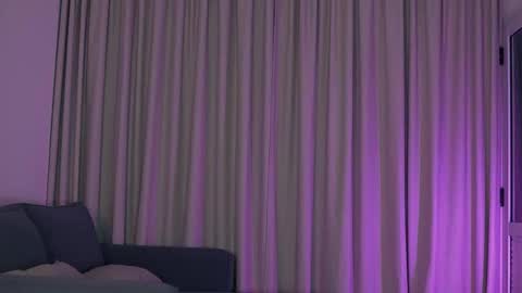 Alison  online show from October 7, 9:25 am