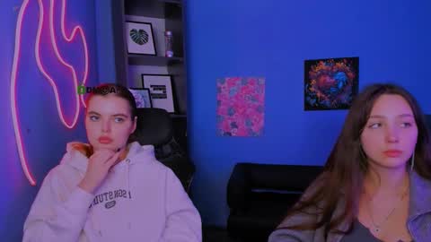 alison_purr online show from February 23, 2:27 pm