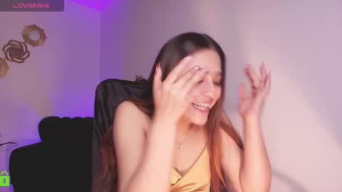 Snapshot of aliss_es chatting on September 9, 11:37 pm ALISS online show from September 9, 11:37 pm