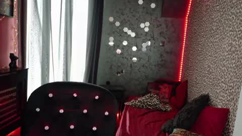 ALISSA online show from April 24, 12:30 pm