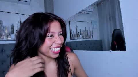 Snapshot of alissa_grace chatting on October 21, 9:19 pm Alison online show from October 21, 9:19 pm