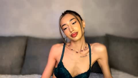 Alissa online show from June 10, 2:27 pm