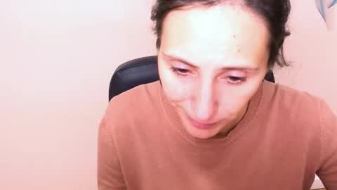 Snapshot of alissajersy_ chatting on October 1, 9:25 am Alissa online show from October 1, 9:25 am