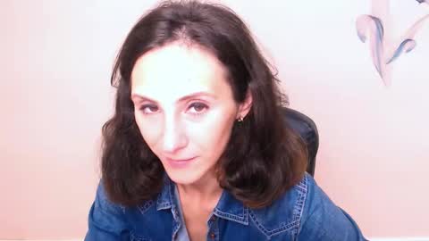 Snapshot of alissajersy_ chatting on September 17, 7:28 am Alissa online show from September 17, 7:28 am
