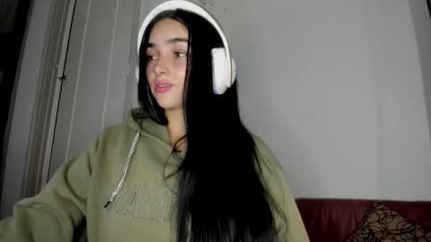 Alisson369  online show from March 22, 11:16 am