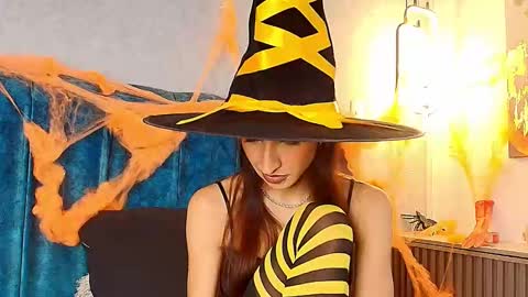 alisson_fox69 online show from November 1, 2:59 am