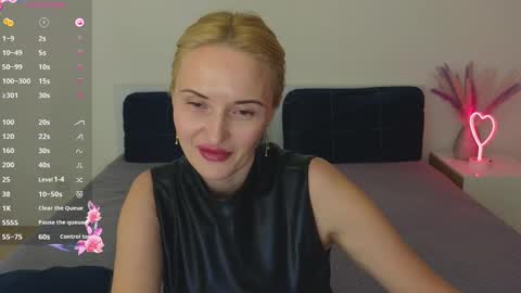 Snapshot of alisssarose chatting on January 18, 7:58 pm alisssarose online show from January 18, 7:58 pm