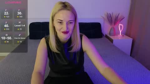 Snapshot of alisssarose chatting on January 4, 9:09 pm alisssarose online show from January 4, 9:09 pm