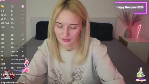 Snapshot of alisssarose chatting on January 3, 10:19 pm alisssarose online show from January 3, 10:19 pm