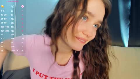 Alivia online show from March 26, 8:27 am