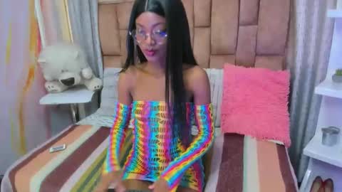 alix noa online show from November 13, 1:43 pm