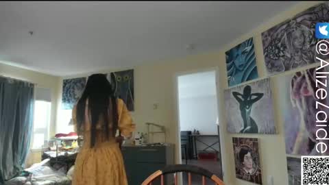 Alize Zaide online show from April 21, 6:26 pm