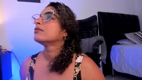 Snapshot of alizon_ chatting on January 21, 8:32 pm Andrea online show from January 21, 8:32 pm