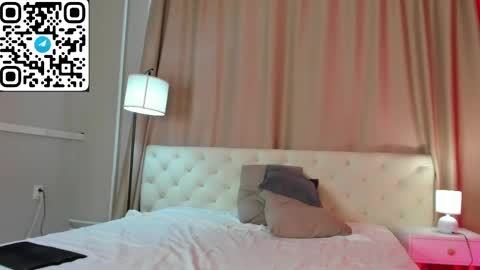 alli_aster online show from June 5, 6:52 am