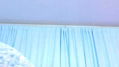 Allicia online show from November 4, 7:52 pm