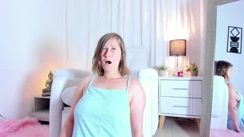 Snapshot of allison_01stone chatting on February 1, 6:40 pm Allison online show from February 1, 6:40 pm