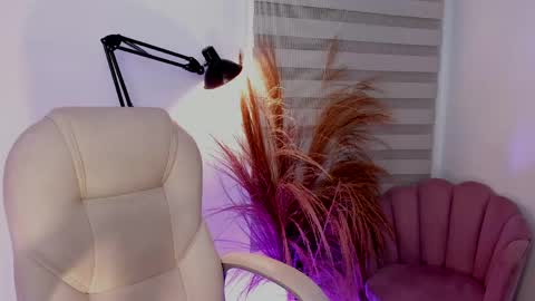 Allison online show from April 27, 11:18 am