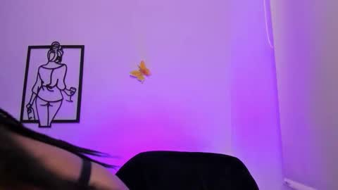 Allison online show from November 12, 8:18 pm