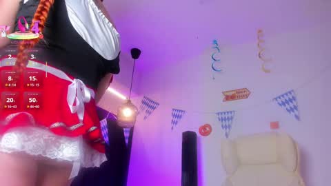 Snapshot of allisonroberts_ chatting on October 1, 8:47 pm Alli online show from October 1, 8:47 pm