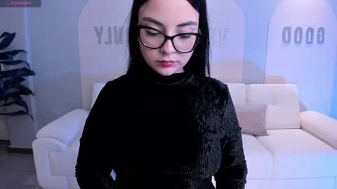 Snapshot of allisonrogersx chatting on March 1, 7:15 pm Allison Rogers online show from March 1, 7:15 pm