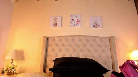 allisson online show from April 22, 12:02 pm