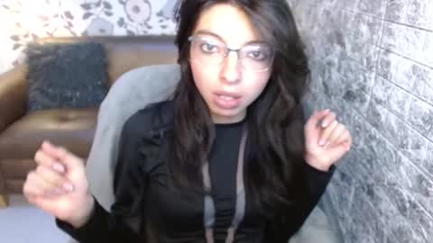 Snapshot of alllyson_ chatting on September 15, 8:16 pm alison online show from September 15, 8:16 pm