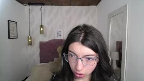 alison online show from December 17, 8:13 pm