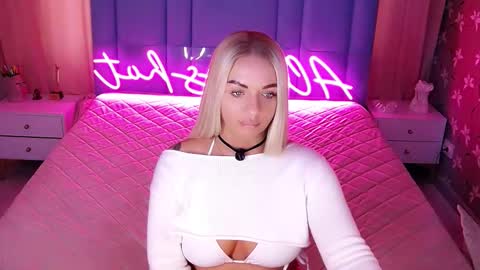 AlwaysHot online show from March 23, 2:18 am