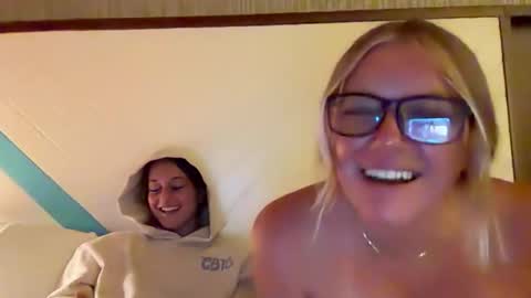 allyanalangel online show from April 23, 12:29 pm