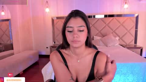 Snapshot of allyjensen chatting on September 23, 10:46 am Alisson online show from September 23, 10:46 am