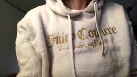 Ally Girl In Her Ally World online show from April 25, 2:47 pm