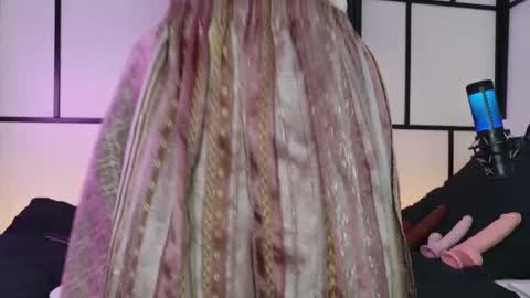 Call me Ally  online show from February 16, 9:59 am