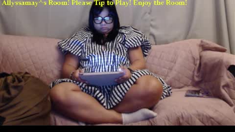 Allyssamay online show from March 25, 4:49 am