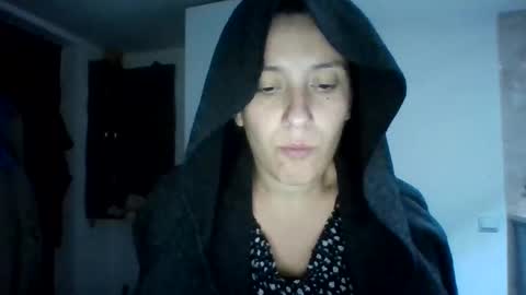 Snapshot of alma_amy chatting on September 18, 8:07 pm Alma online show from September 18, 8:07 pm