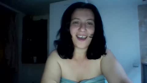 Snapshot of alma_amy chatting on October 12, 9:06 pm Alma online show from October 12, 9:06 pm