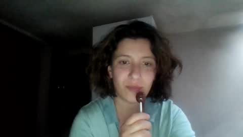 Snapshot of alma_amy chatting on February 8, 9:57 pm Alma online show from February 8, 9:57 pm