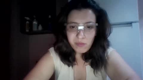 Snapshot of alma_amy chatting on January 16, 8:46 pm Alma online show from January 16, 8:46 pm