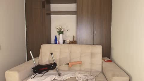 Alma Castillo online show from March 8, 2:37 am