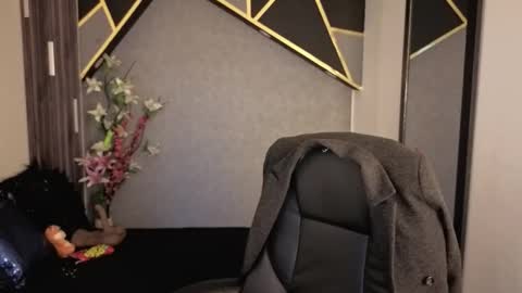 ALMMA online show from October 31, 3:27 pm