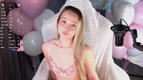 Lia online show from March 6, 1:34 am