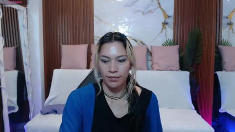 alonddra_tay online show from May 6, 11:58 am