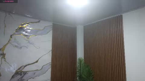 alonddra_tay online show from June 20, 11:47 am