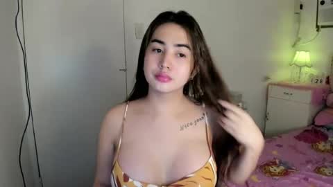 alovelydollnica online show from July 28, 11:50 am