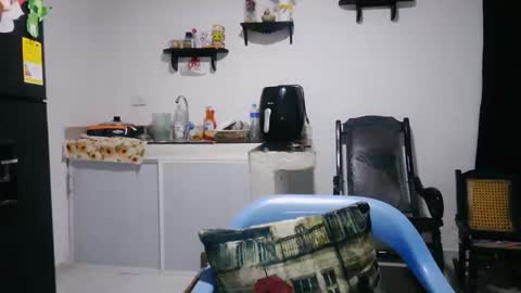 analia online show from March 29, 5:28 am