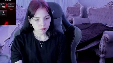 alyaska_yang online show from June 9, 8:30 pm