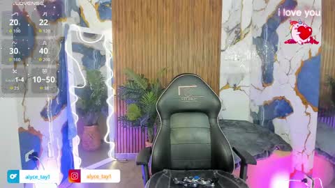 ALYCE  online show from April 23, 11:39 am